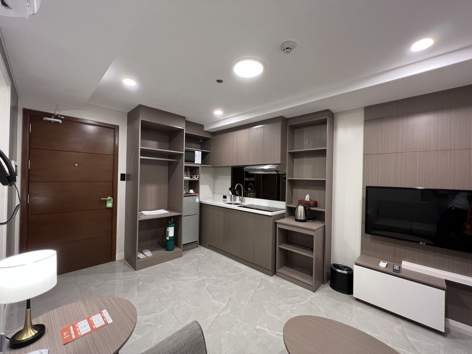 Custom Kitchen Cabinets