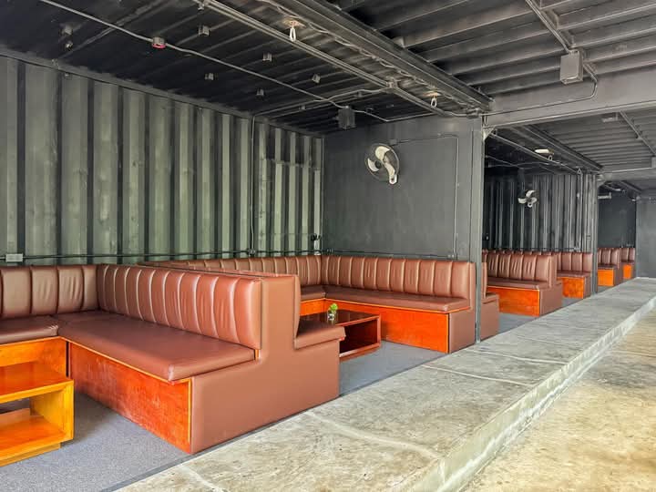 Warehouse Interior Span